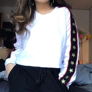 Cropped Graphic Sleeve Sweater